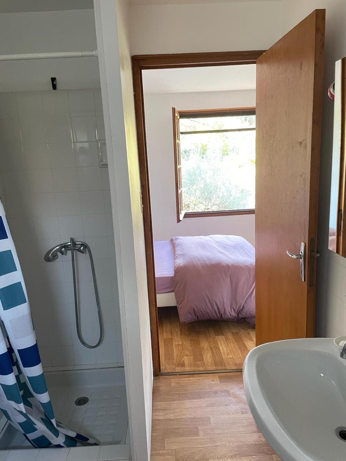 Appartement Au Fond Du Jardin Saint Jean du Pin Екстер'єр фото